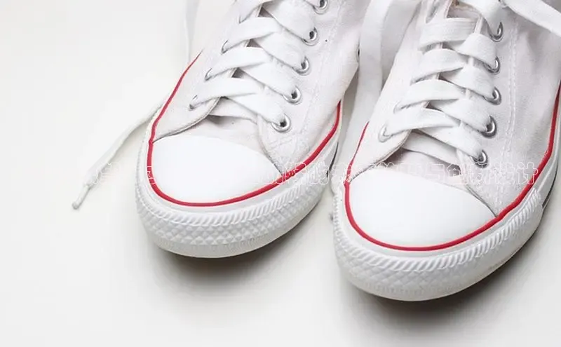 2025展望：女款软弹运动鞋的未来趋势与创新设计